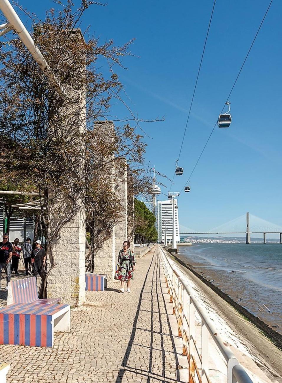 Airport And Bus Station Home Lissabon Buitenkant foto