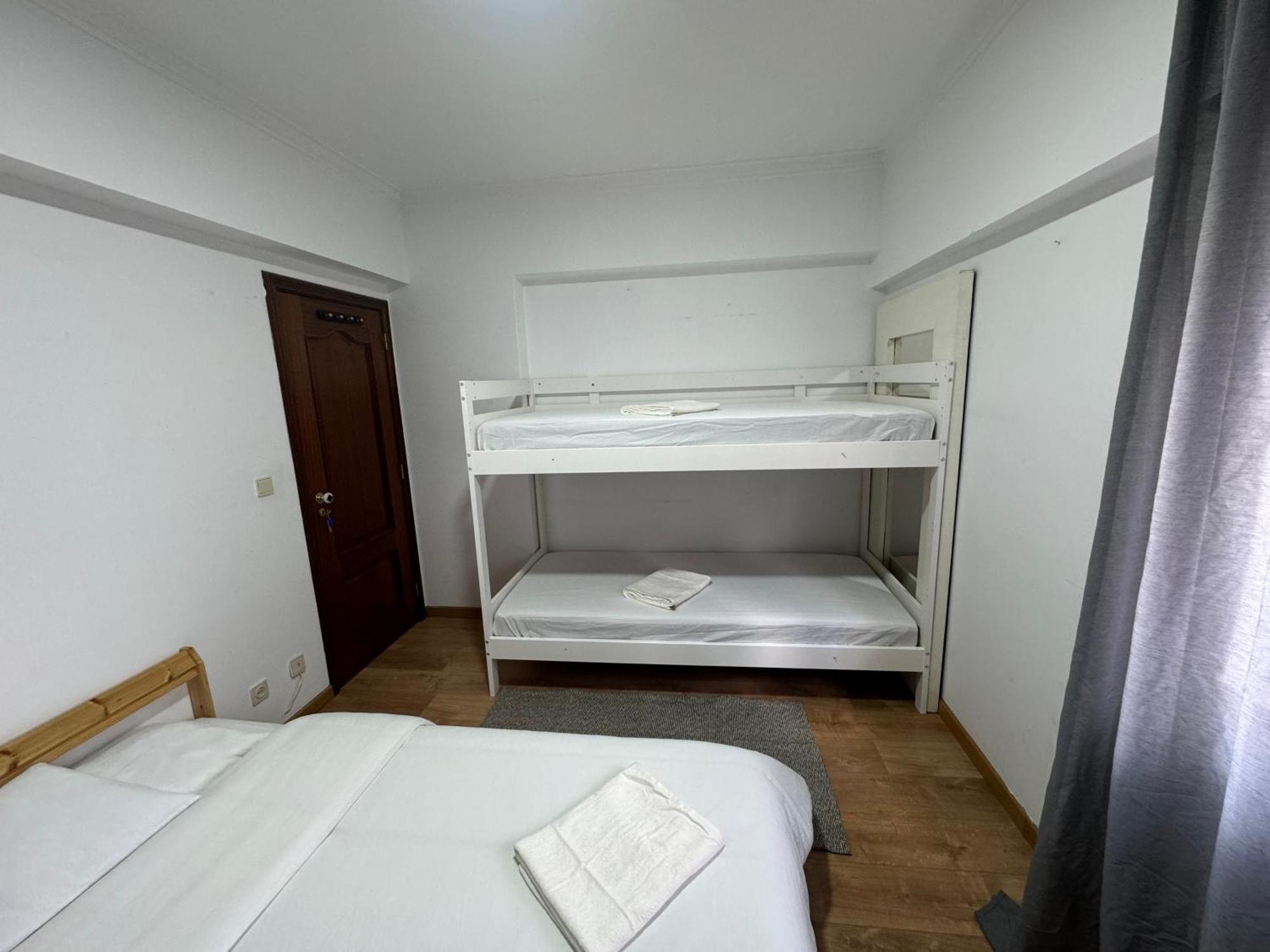 Airport And Bus Station Home Lissabon Kamer foto